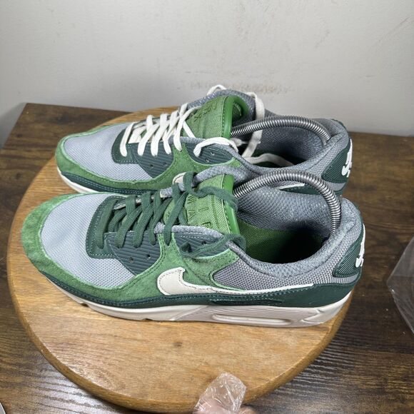 Nike Air Max 90 Shoes Mens Size 11.5 Retro DH4621-300 Gum Sneakers - Picture 3 of 9